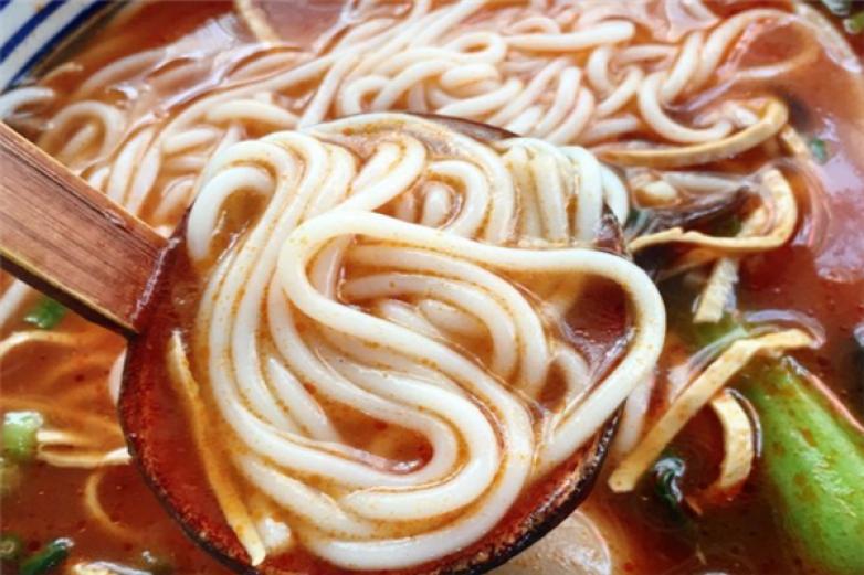 米娃娃小锅米线